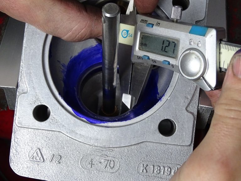 How to Rebuild a 911 Cylinder Head. Lesson 5, Cutting Valve Seats