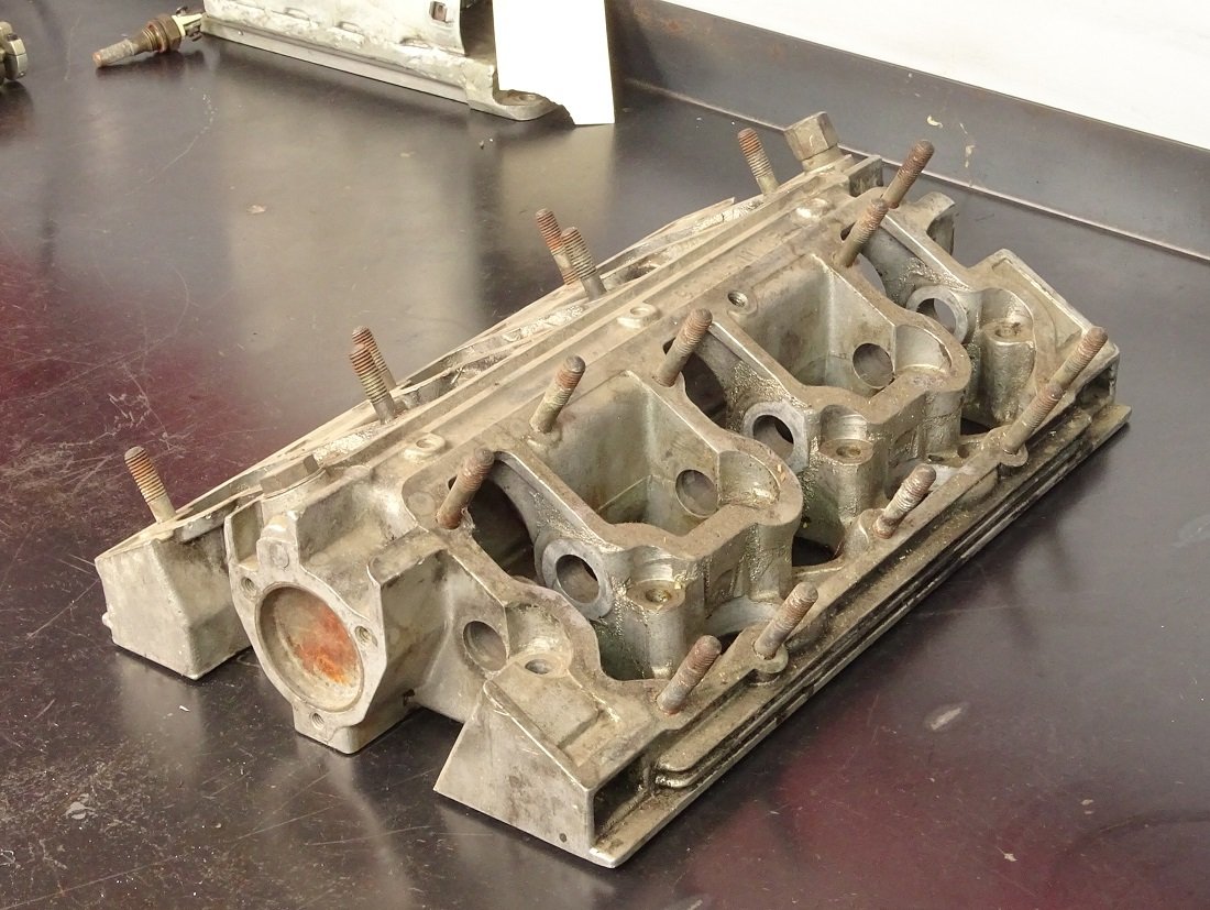 The Aircooled Porsche 911 Cam Box. How to Inspect and Restore. Klassik