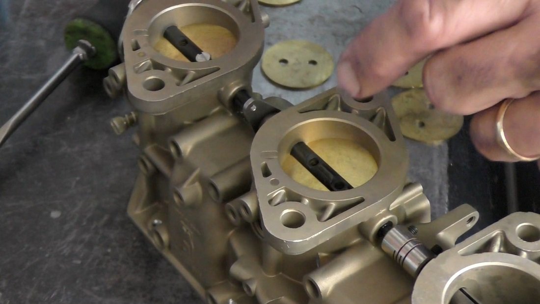 How to assemble your er Carburetor. Plugs to throttle plates. Klassik