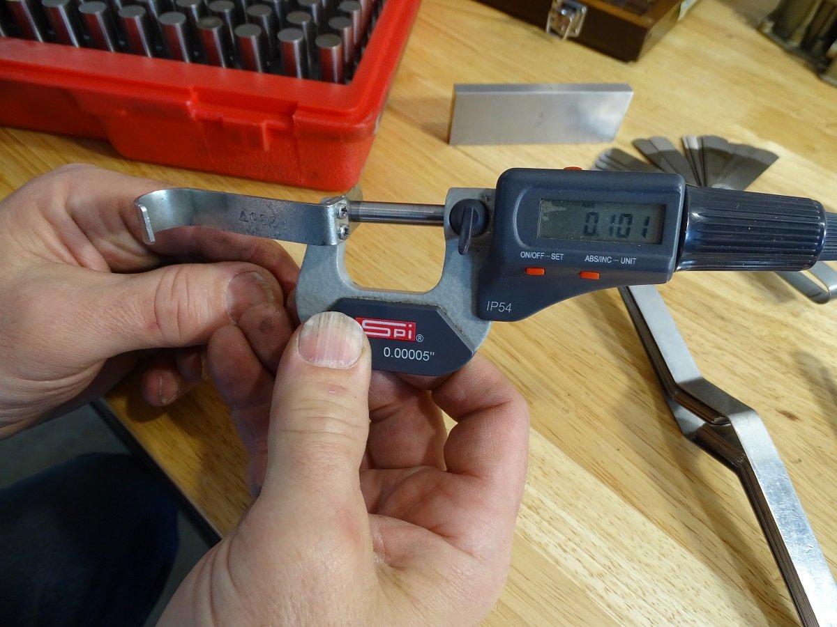 The best way to feel with a feeler gauge Klassik ATS