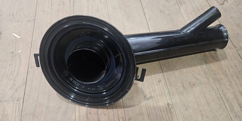 Air box snorkel
